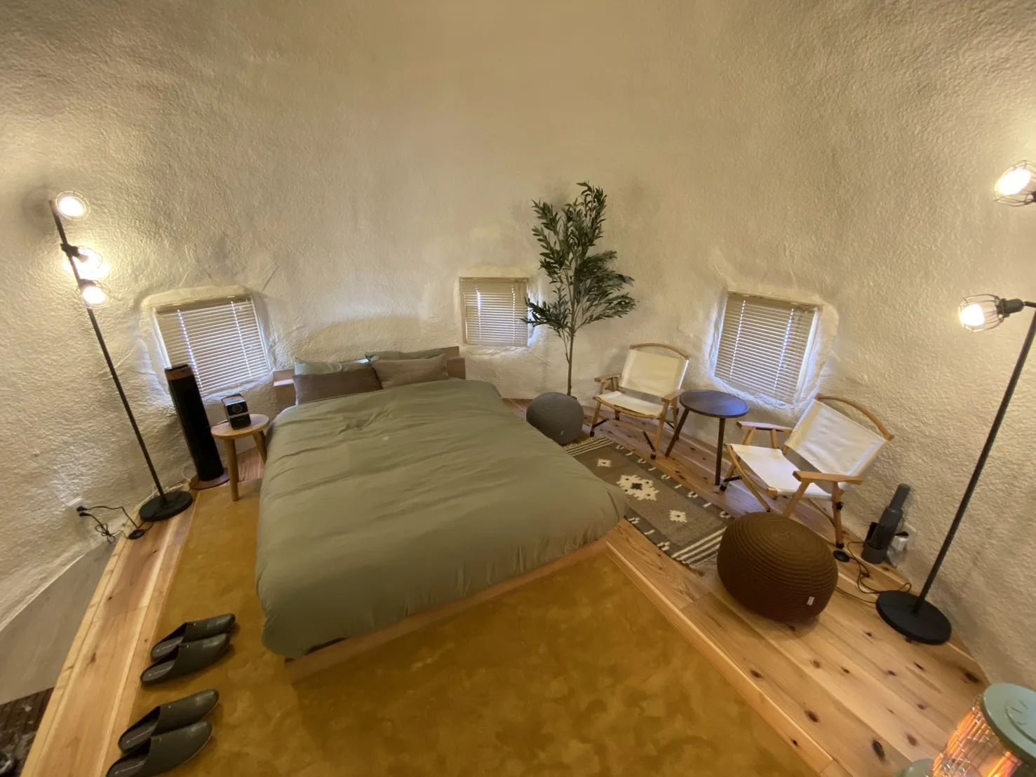 インスタントハウス内装